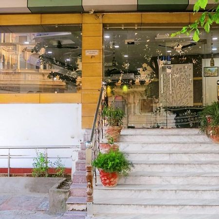 Blue Rose International, Family Hotel Agra  Exterior foto