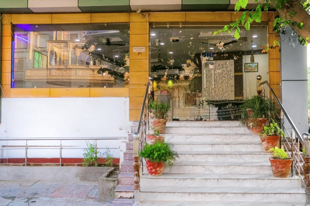 Blue Rose International, Family Hotel Agra  Exterior foto